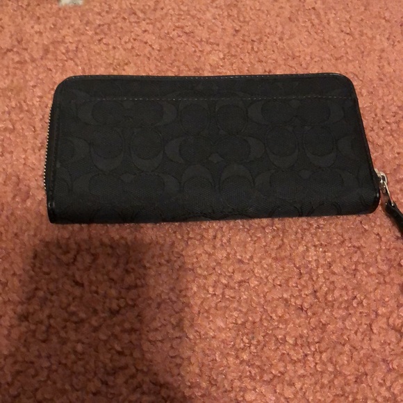 Coach🥳Hp🥳New York Wallet - Picture 2 of 8